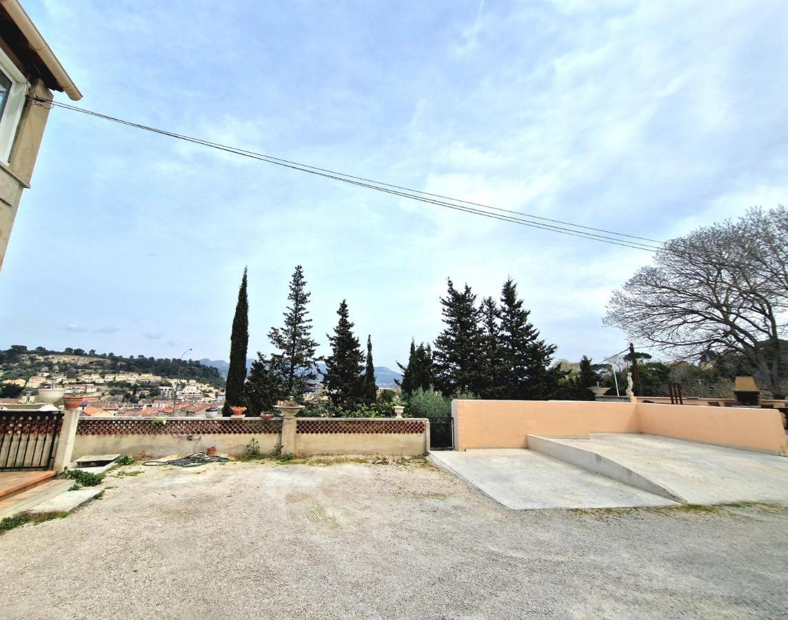 Chalet Marseille Hauteur Luaran gambar