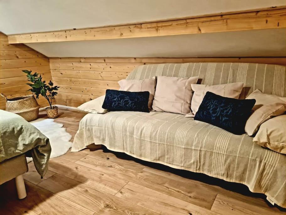 Chalet Marseille Hauteur Luaran gambar